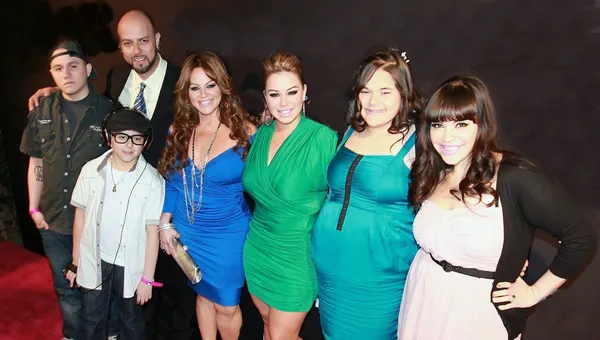 Los millones de Jenni Rivera trajeron problemas después de su fallecimiento.