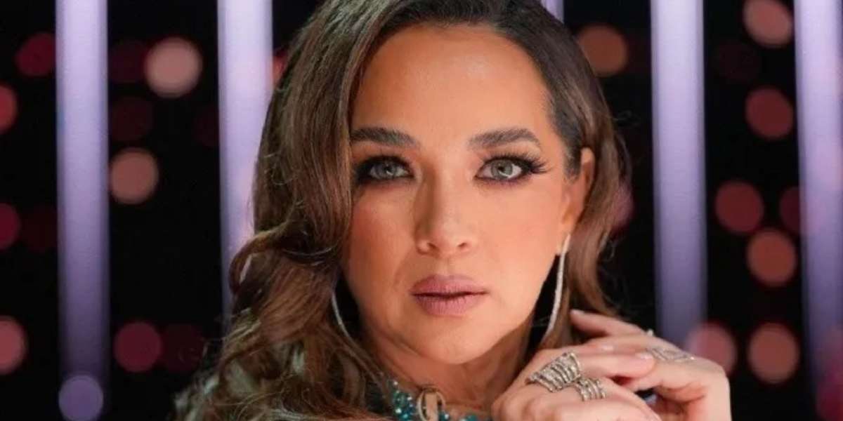 Adamari López es una de las presentadoras más queridas de Telemundo, pero su vida personal ha tenido varios altibajos