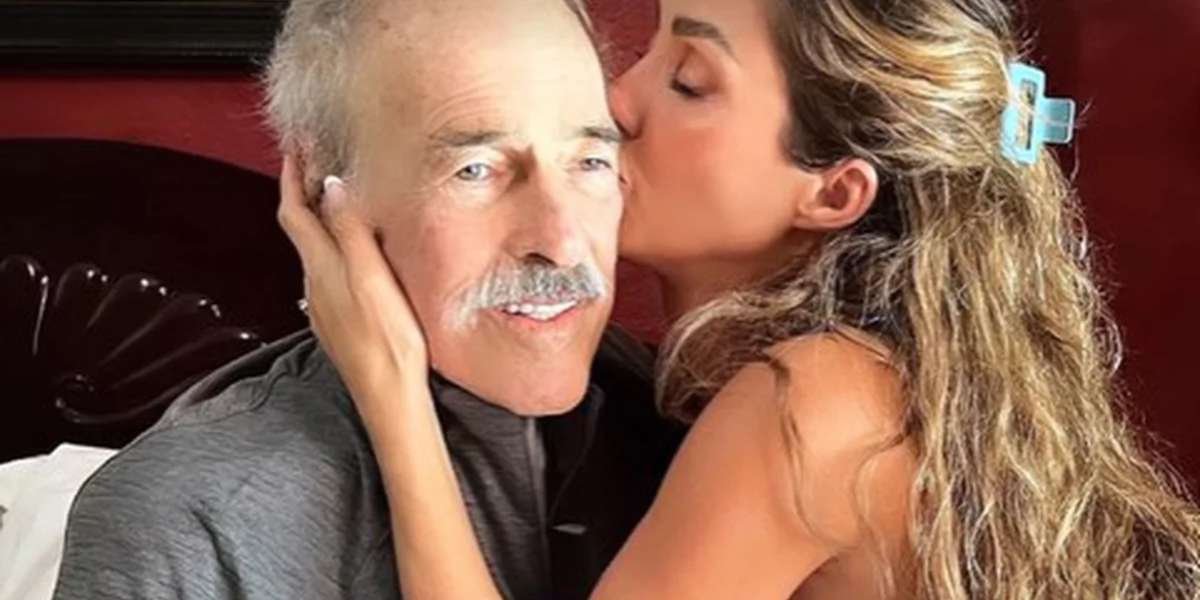 Andrés García a sus 81 años tiene una profunda relación con Anahí, la cantante y actriz 