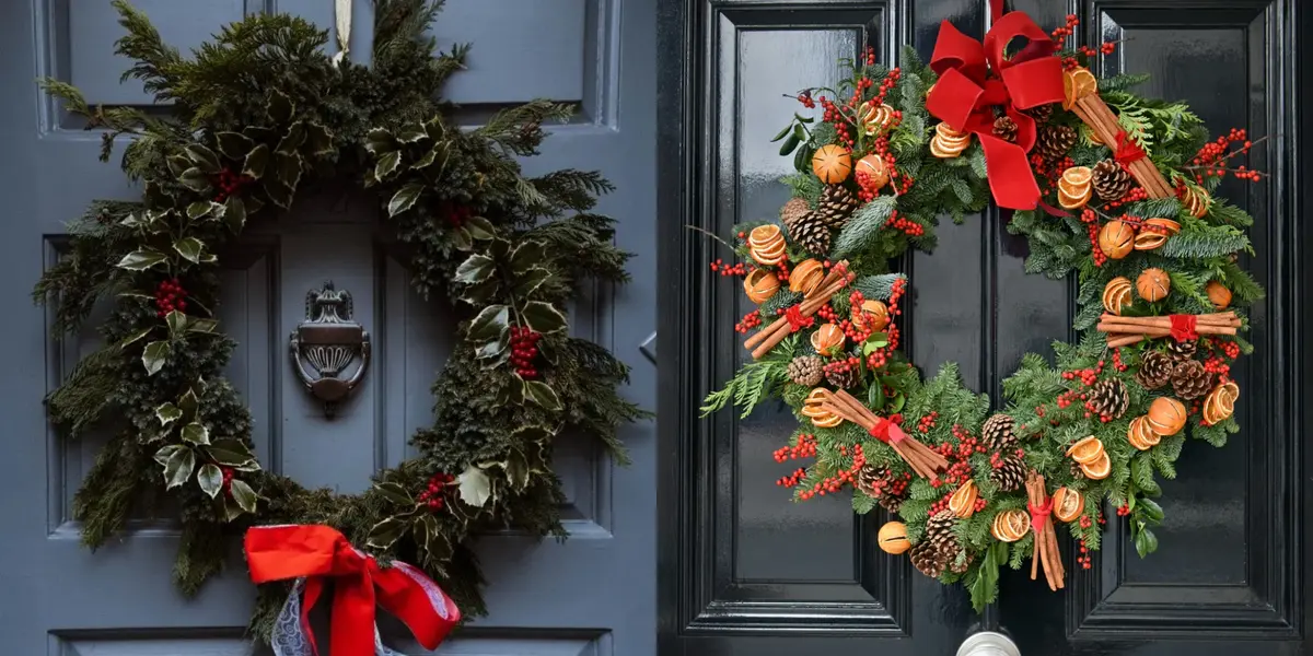 El significado de las coronas navideñas en la puerta del hogar