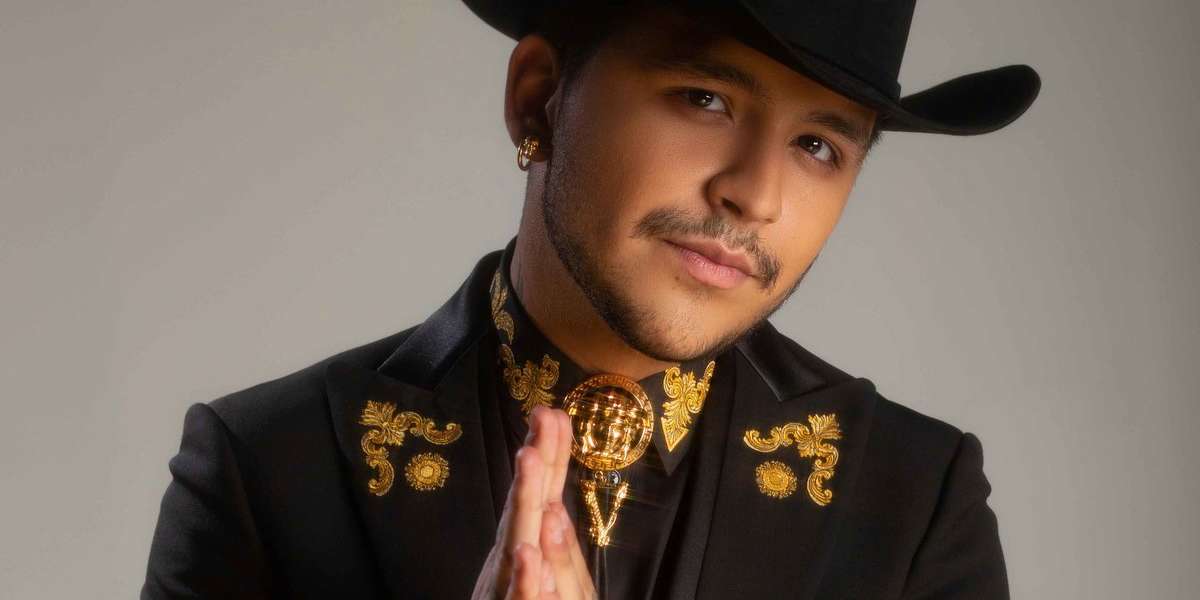 El cantante de Adiós Amor es uno de los artistas regionales mejor pagados ahora.