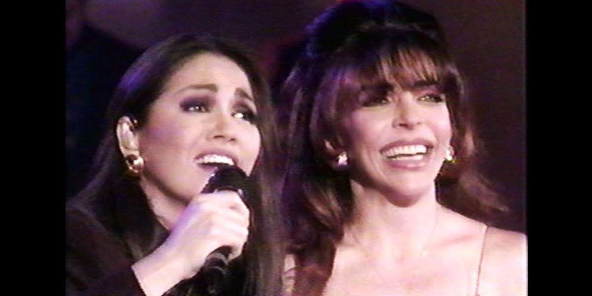 La cantante Ana Gabriel habría estado perdidamente enamorada de la presentadora Verónica Castro 