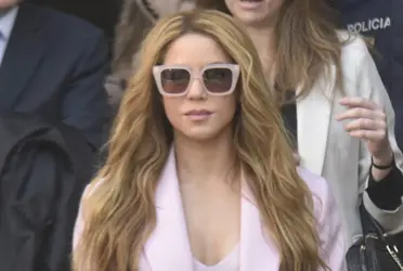 Revelan las razones por las que Shakira habría usado un traje rosa en su encuentro con las leyes españolas