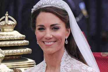 La Duquesa Kate Middleton rompió el protocolo real en su boda de cuento de hadas  