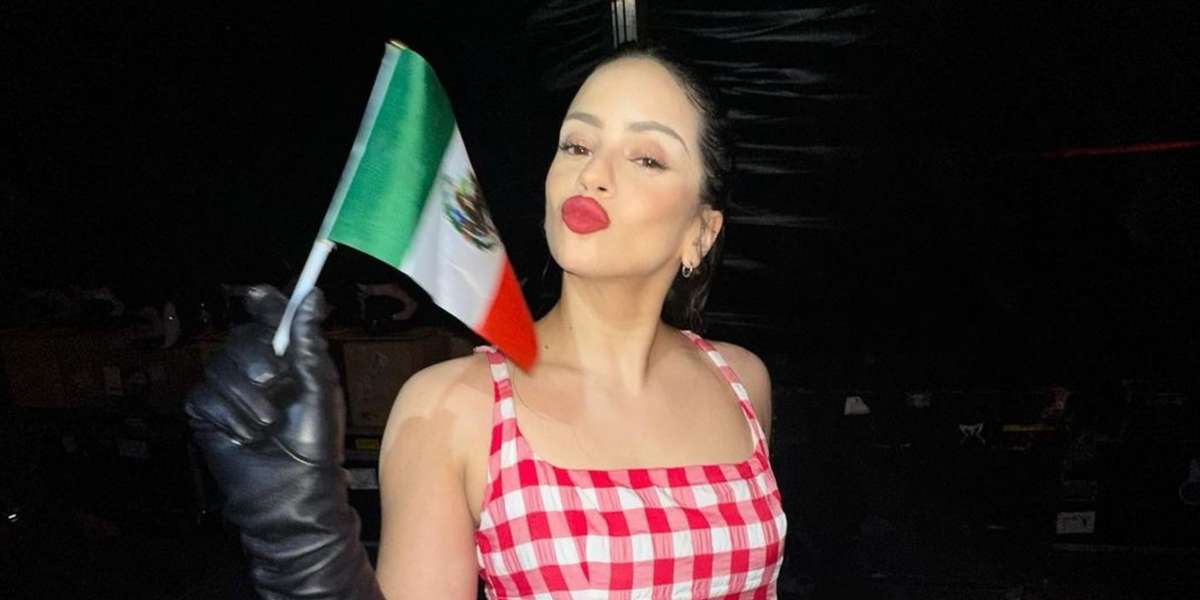 La jefa de gobierno Claudia Sheinbaum confirmó el concierto gratuito de Rosalía en México