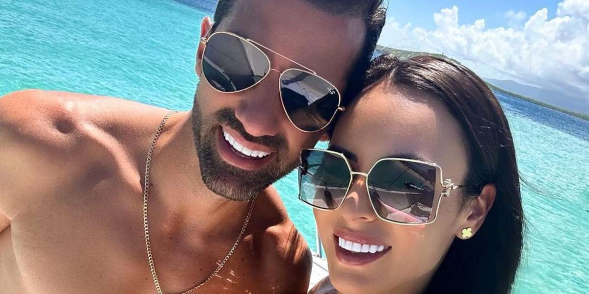 Toni Costa y Evelyn Beltrán callan los rumores y celebran sus dos años de novios