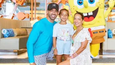 Toni Costa y Adamari López s eunieron para celebrar el cumpleaños nueve de su hija