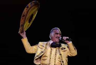 Vicente Fernández fue homenajeado el domingo en los Premios Grammy 2022.