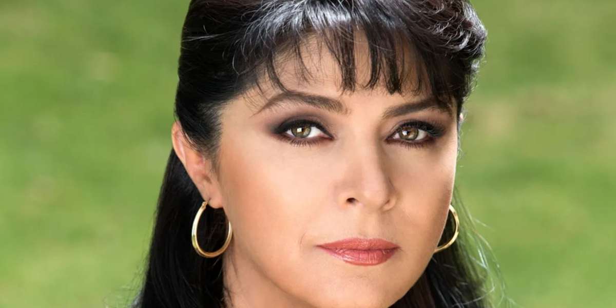 Victoria Ruffo es una de las grandes figuras de la televisión mexicana, que inició su carrera desde muy joven y se ganó el cariño y el respeto del público